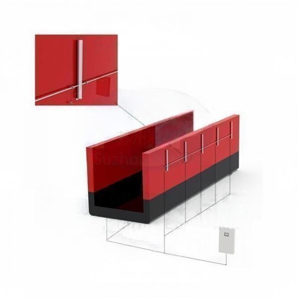 Automatic monitoring system for deflection of floating dock